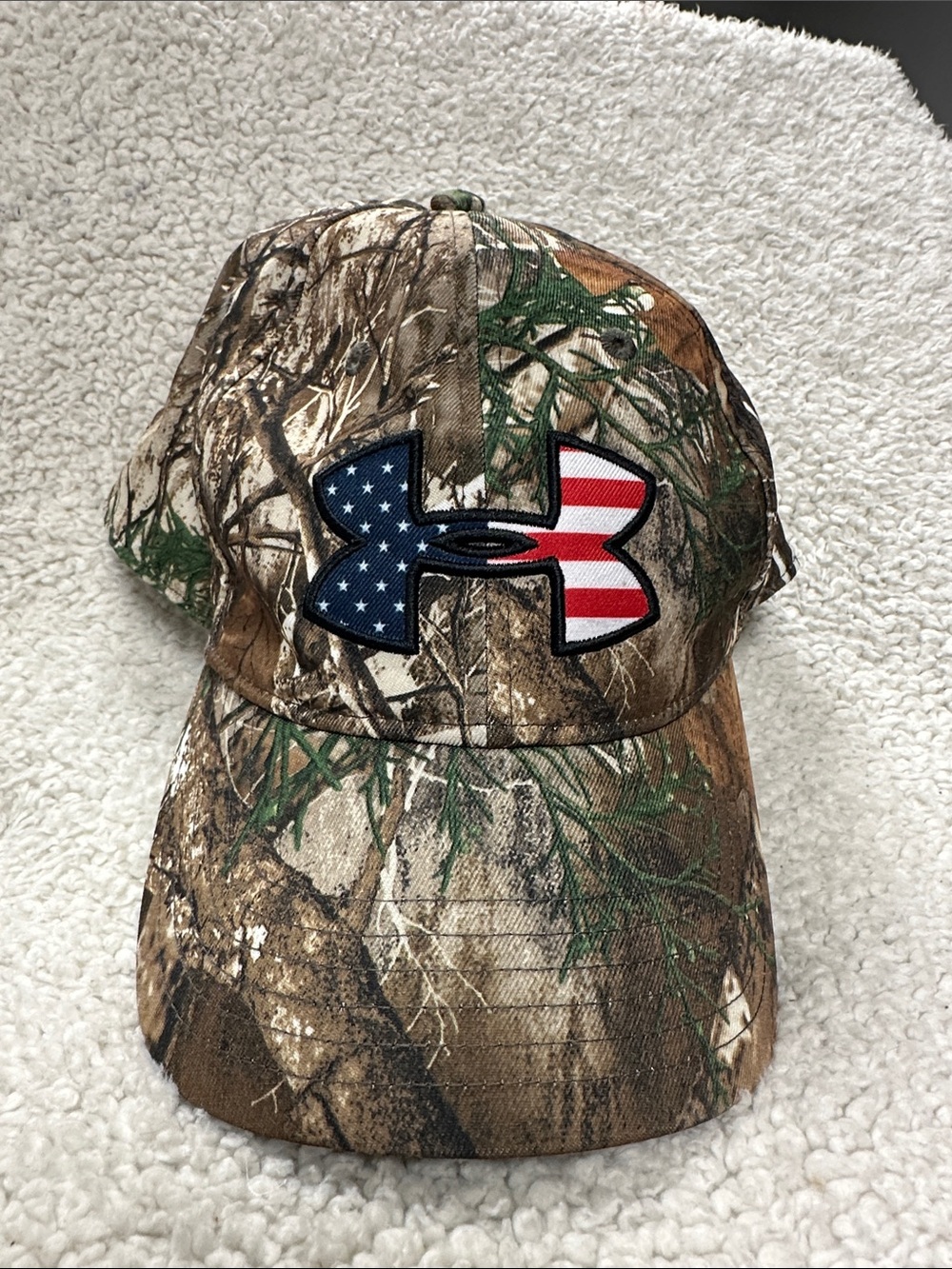 Under Armour Snapback Hat Green/ Brown Camo/ Hunter, USA Flag Logo Embroidered